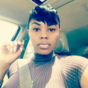 Meet your Posher, Yahnee